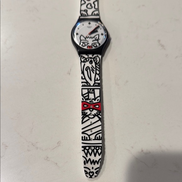 Swatch Black and White Graphic Wristband - Picture 4 of 5